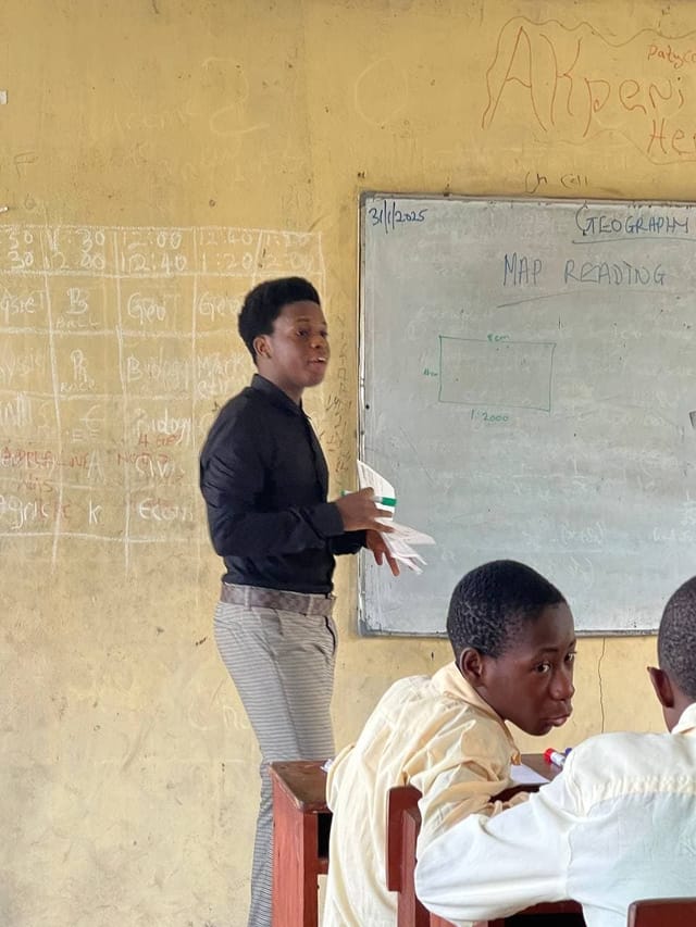Jubemi Anthony Pajiah teaching a class
